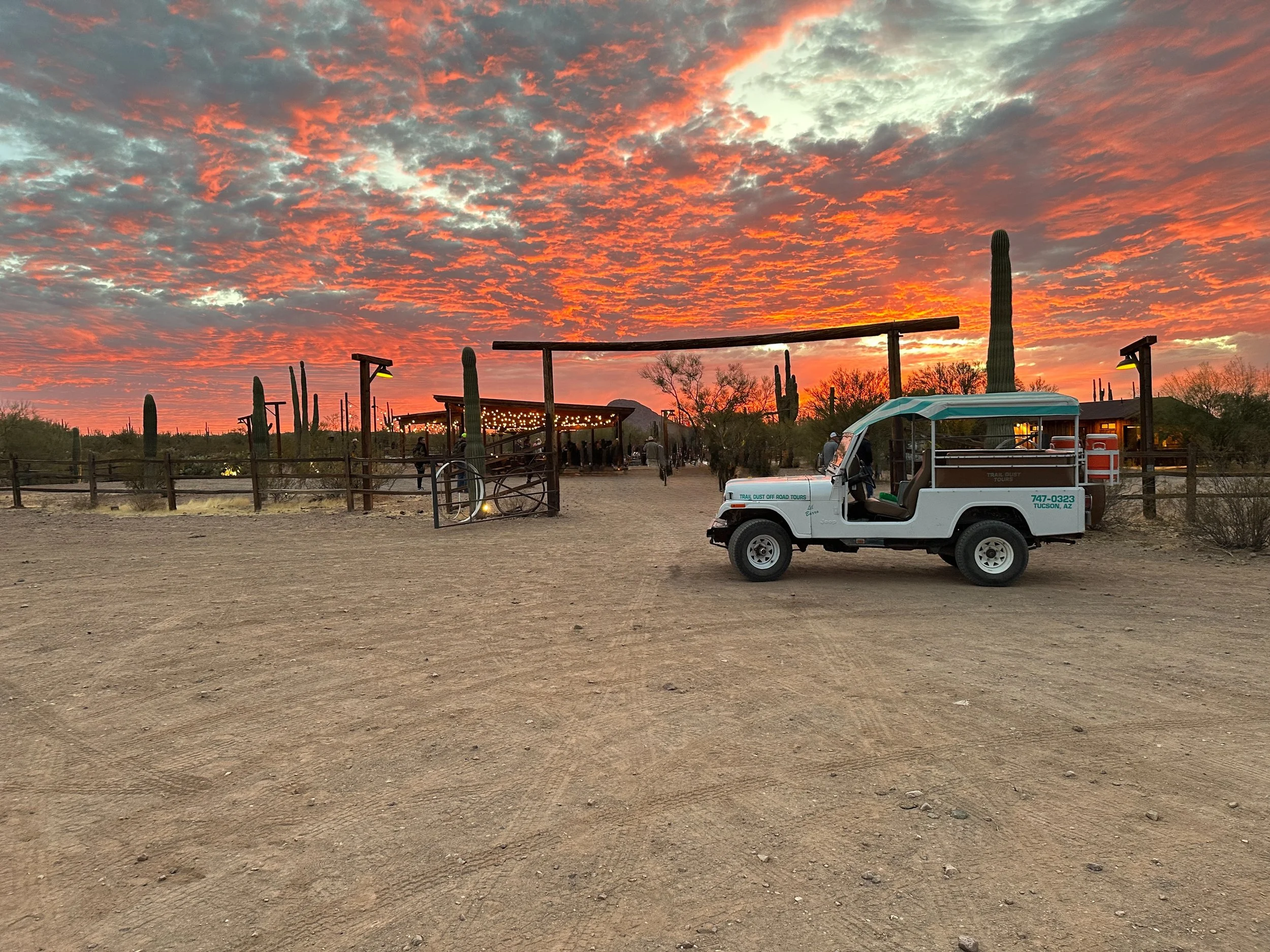 Bachelorette Sunset Jeep Tour — Trail Dust Tours
